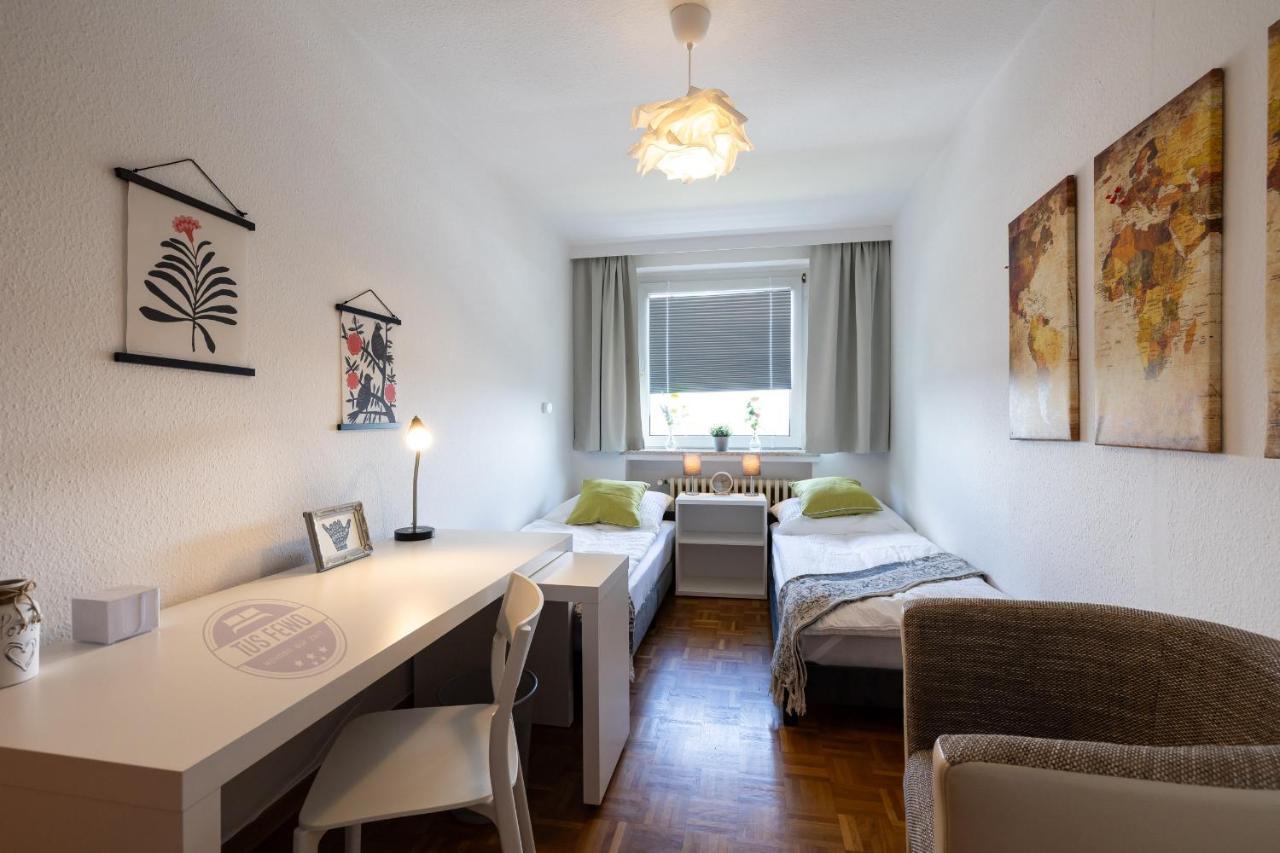 Tus-fewo#01 - 3 Familienwohnung Mit Wlan & Netflix Apartment Monchengladbach